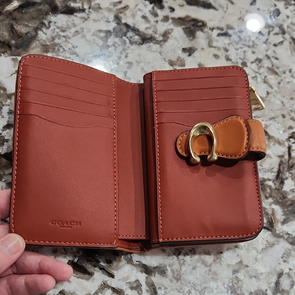 Coach Tan Leather Wallet with Gold Accent - Picture 3 of 6